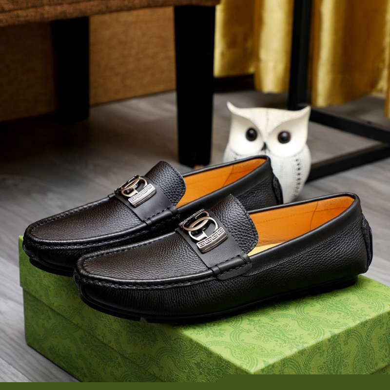 G*u*i leather shoes
